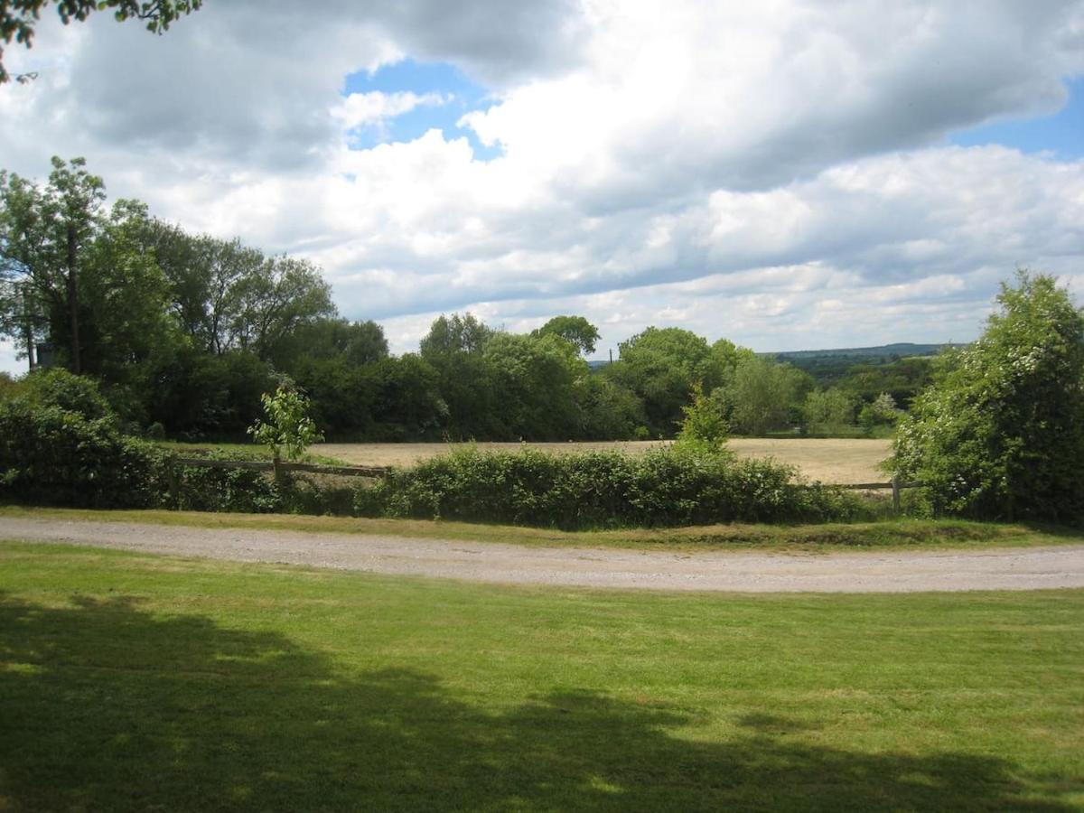 Arden Hill Farmhouse - Hot Tub, Snooker Table, Sleeps 16 Stratford-upon-Avon Exterior photo
