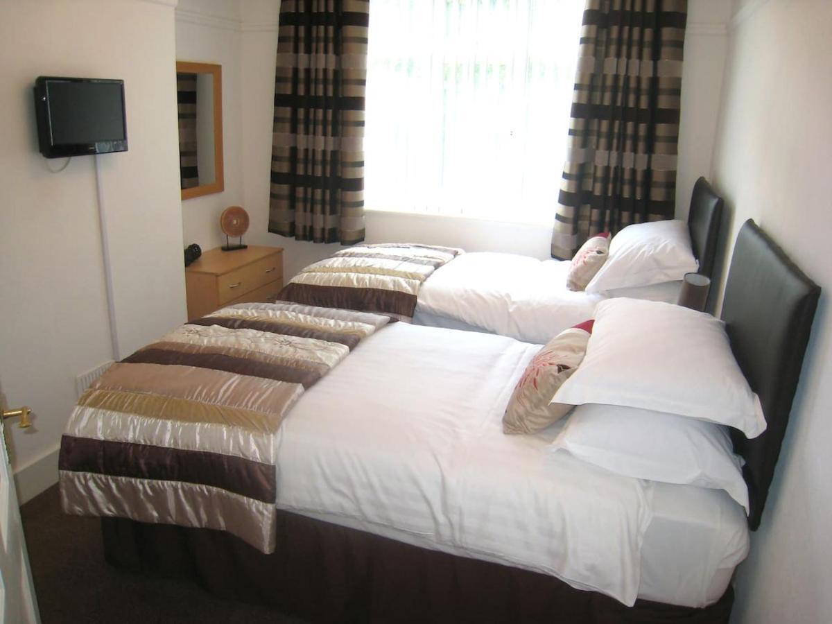 Arden Hill Farmhouse - Hot Tub, Snooker Table, Sleeps 16 Stratford-upon-Avon Exterior photo